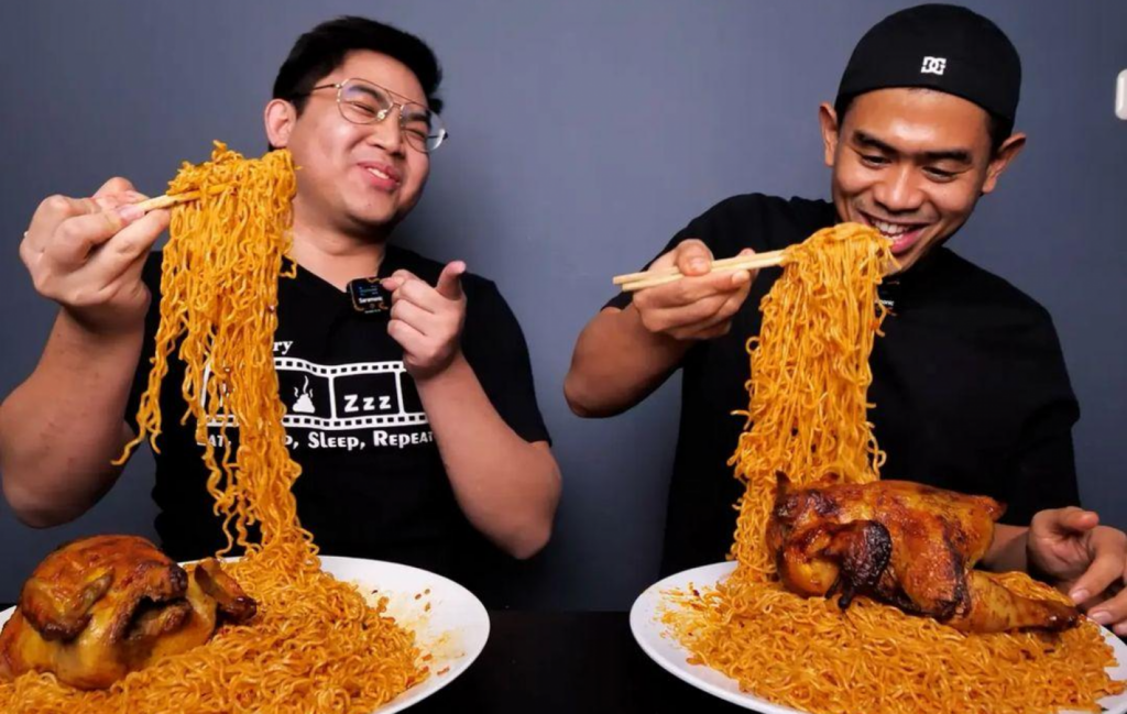 Kerja Sama dengan Influencer dan Food Reviewer